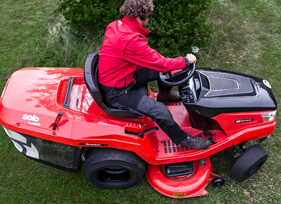 Hydrostatický pohon s nožním pedálem